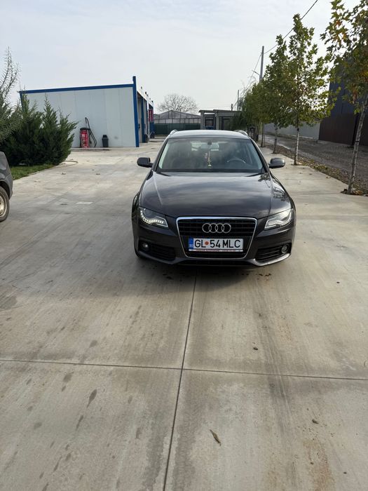 vand audi a4 b8 an 2010 sau schimb cu ceva mai nou