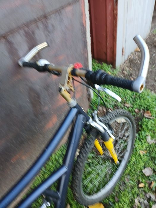 Продавам 2 велосипед баик цена 155 лв