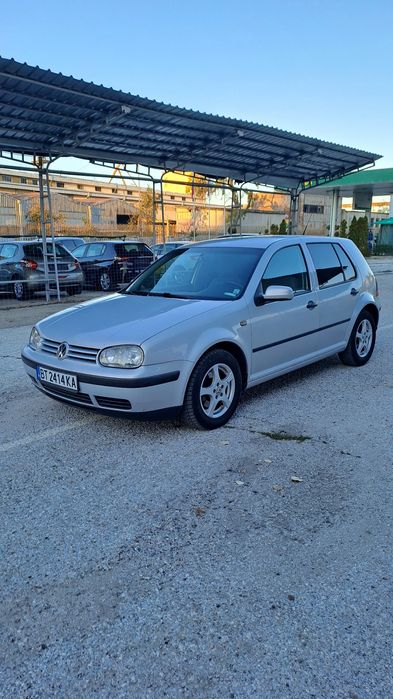 Продавам VW голф4