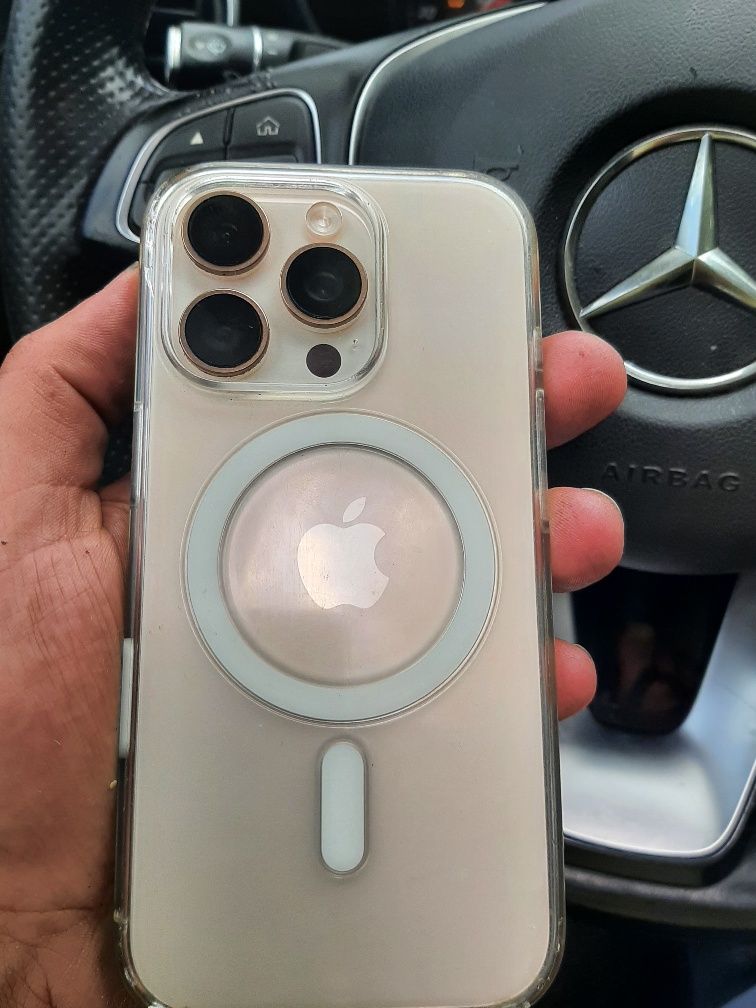 Iphone 16 pro 128 gb desert titanium 1699 lv