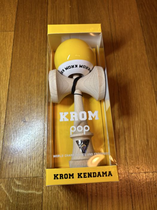 Kendama KROM Pop sticky yellow