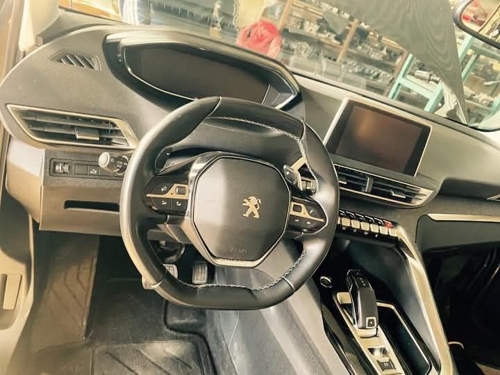 Peugeot 3008 1.0 benz 2020 г на части