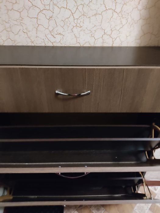 Продам большую прихожую.