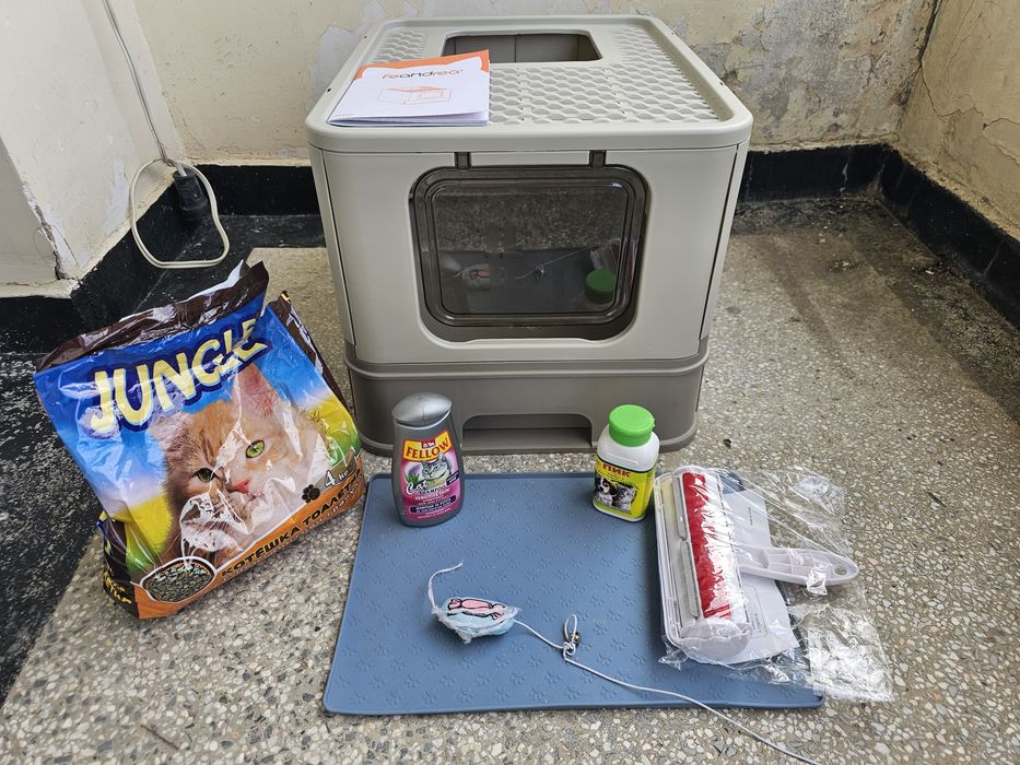 Котешка тоалетна FEANDREA и комплект аксесоари