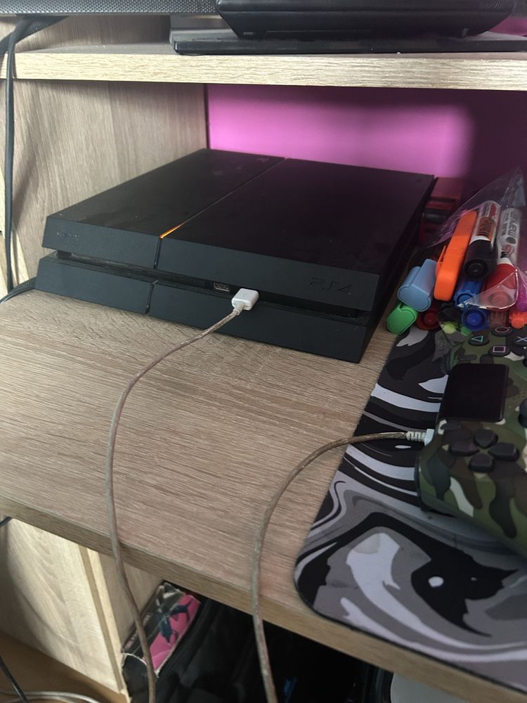 vand playstation 4 stare impecabil