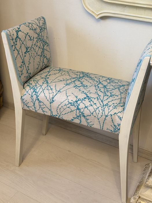 Scaun bronz, bancuta noptiere lemn