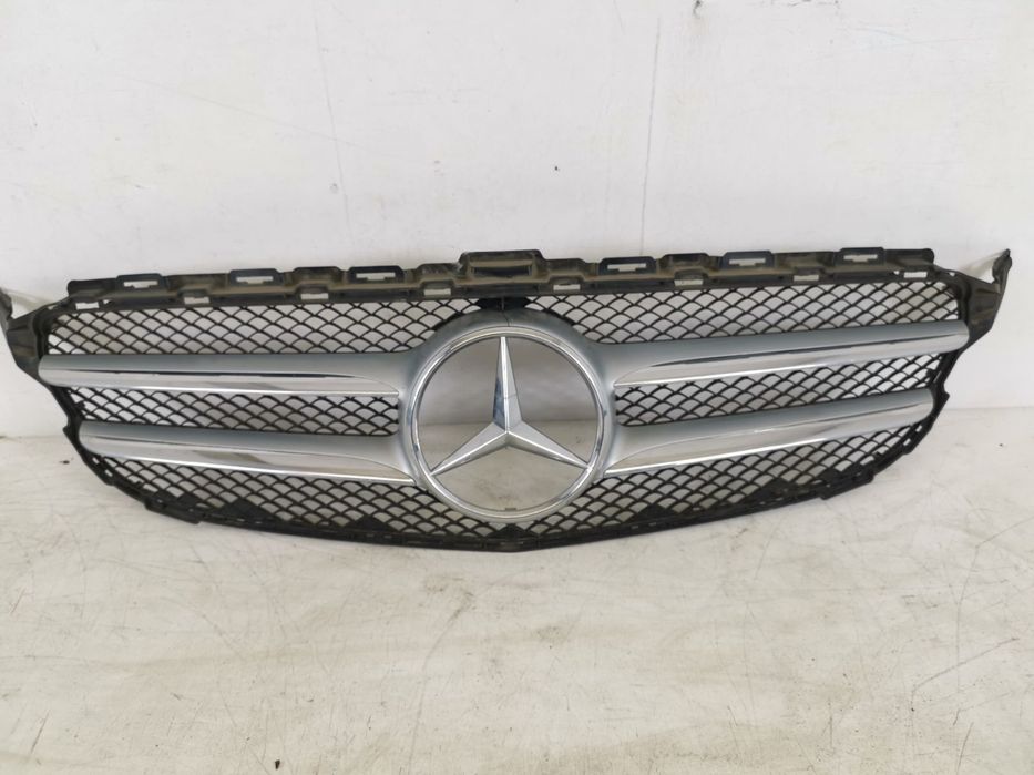 Grila Centrala Radiator Mercedes-Benz  C-Class W205/S205/C205 2014 201
