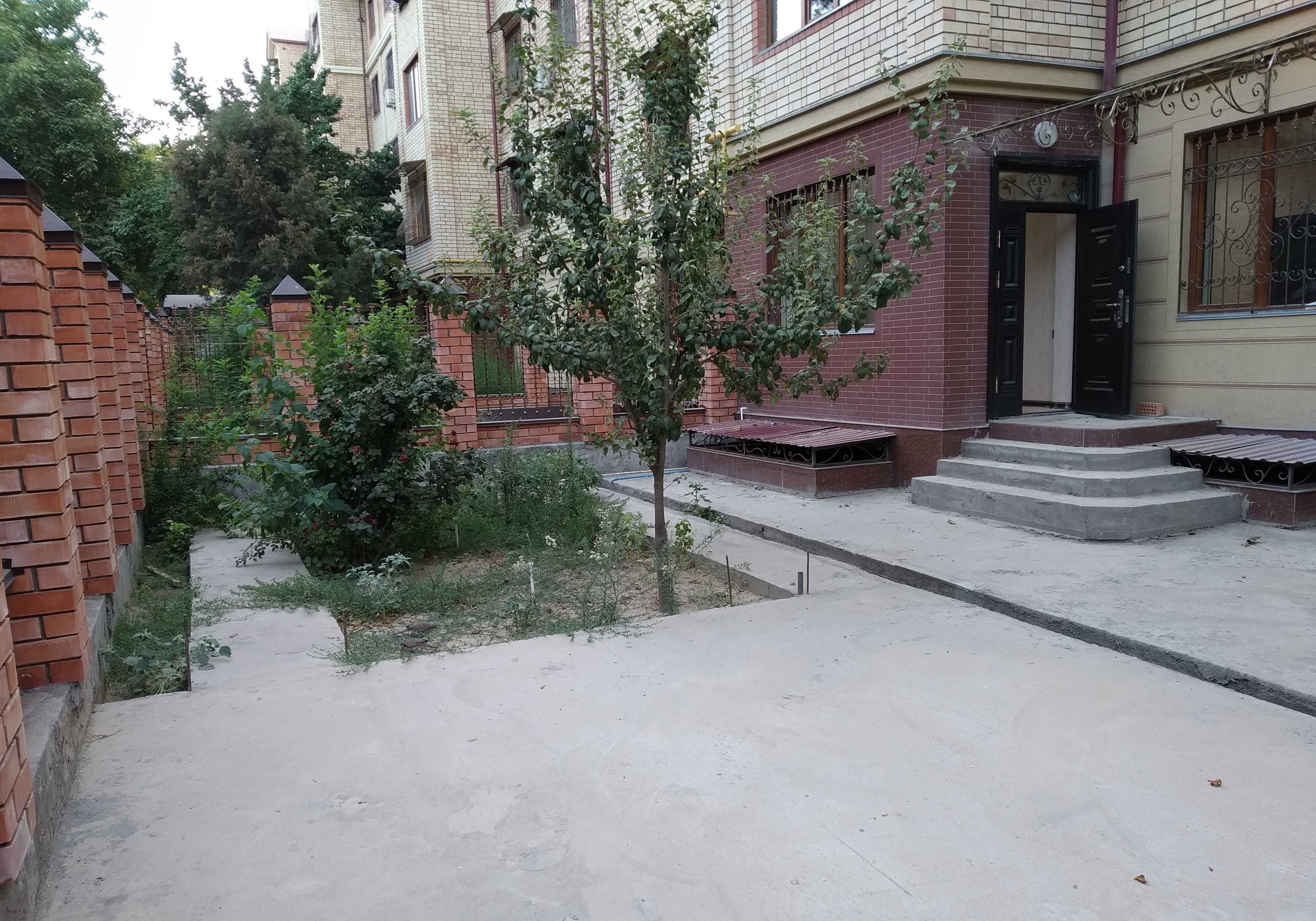 Чиланзар 10кв, 1этаж 220кв