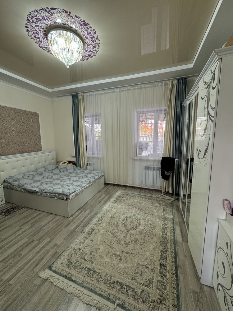 Продам спальную гарнитуру