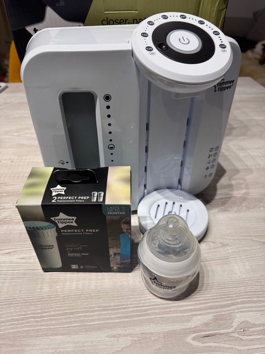 Tommee Tippee Perfect Prep уред за приготвяне на адаптирано мляко