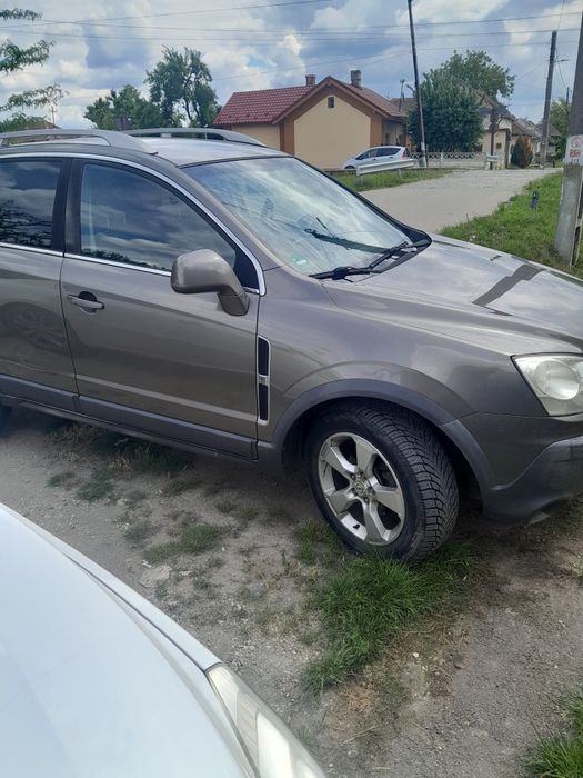 Vând Opel antara 4x4
