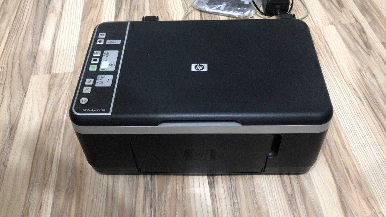 принтер  3 В 1.    HP DeskJet F4180, струйный