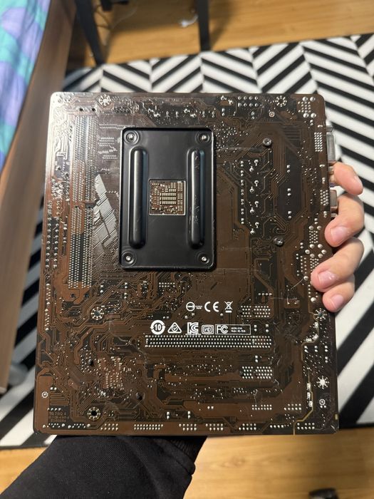 Placa de baza MSI a320