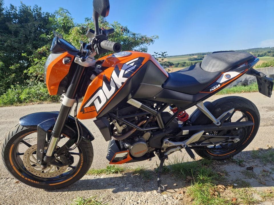 KTM Duke 125 2011