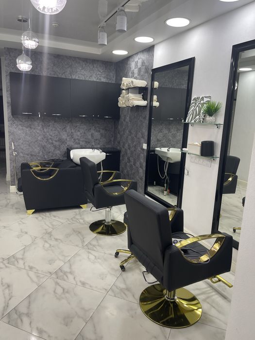 Сдаются места парикмахерам