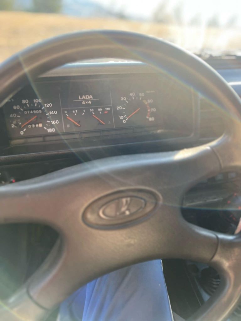 Lada niva 1.7 benzina