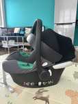Бебешко кошче за кола Cybex Aton B2 с адаптори