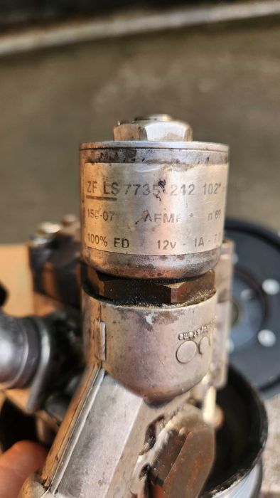 Pompa active steering directie activa E90 E91 E92 E93 E81 E82 E87 E88