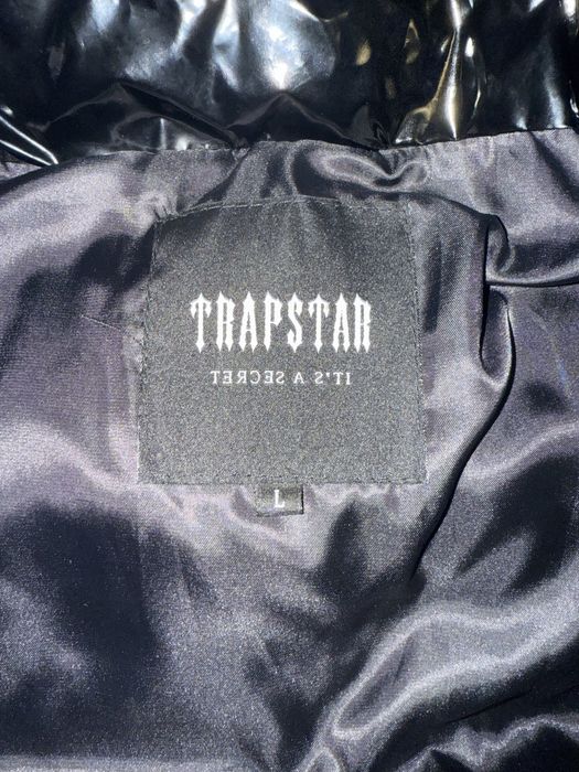 Зимно  черно лачено яке TRAPSTAR