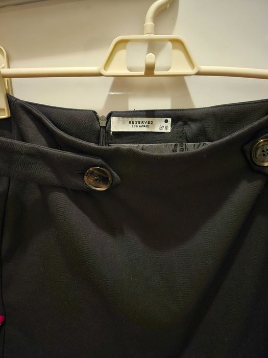 Поли- повечето кожени