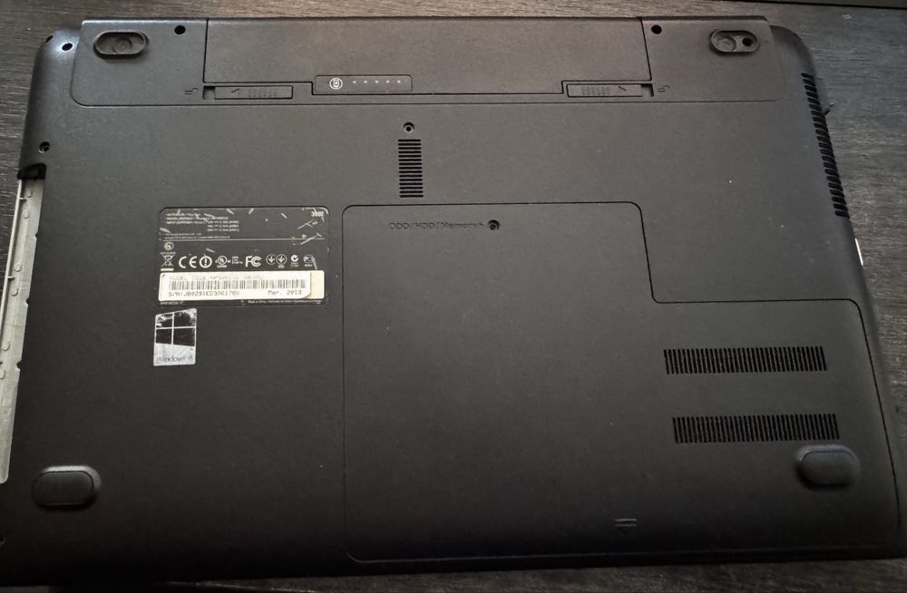 Ноутбук Samsung NP300e5e-S03RU