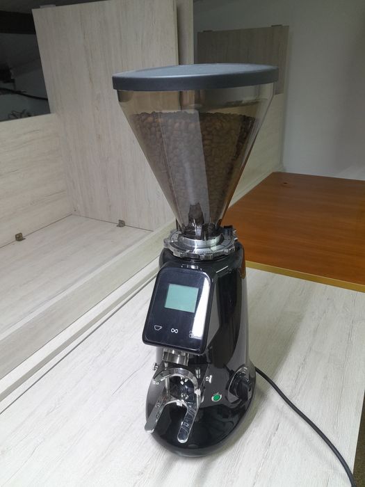 Кофемолка JX 600 AD черная