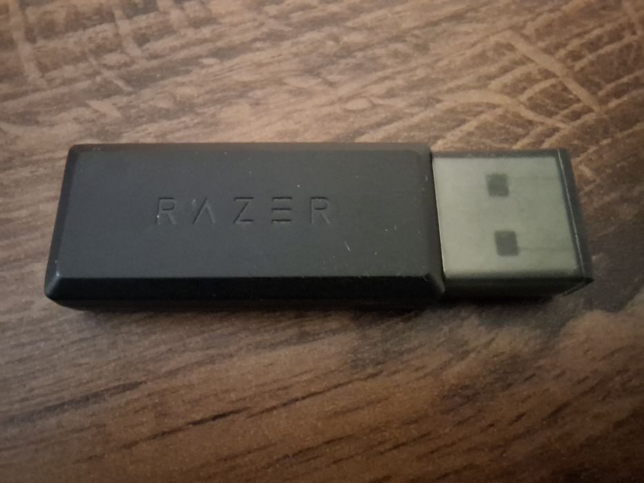 Casti Razer Nari Essential THX 360º Surround Sound Wireless