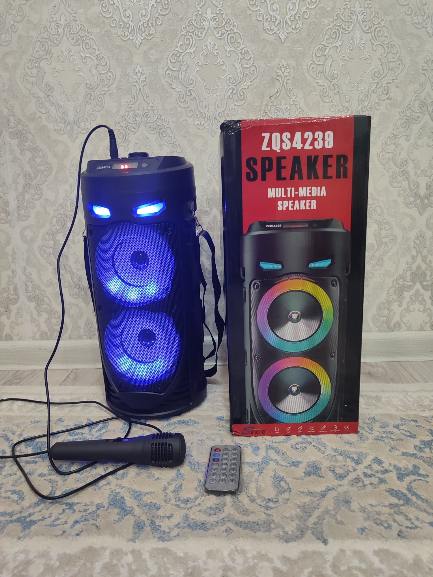Продаю портативную колонку  ВТ SPEAKER  с микрофоном новый