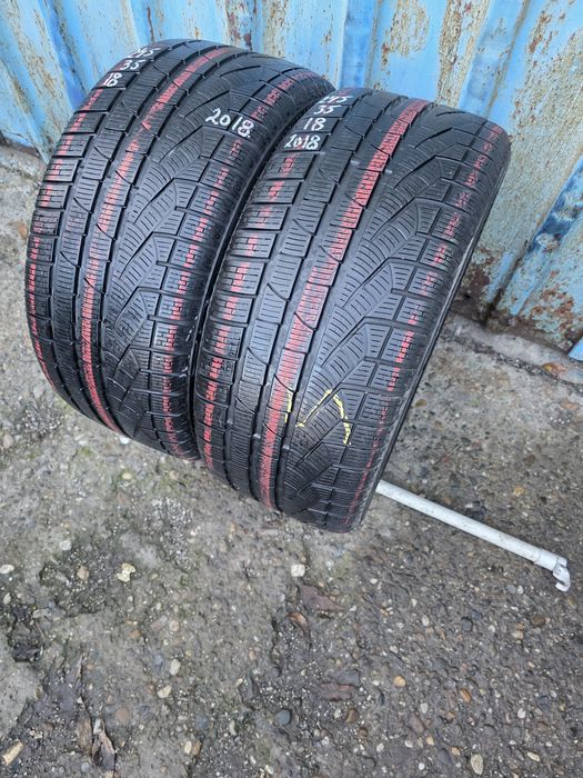 Anvelope Iarnă 245.35.18 Pirelli Runflet An 2018