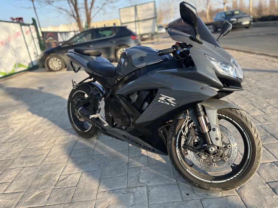 Suzuki GSXR-750 K7