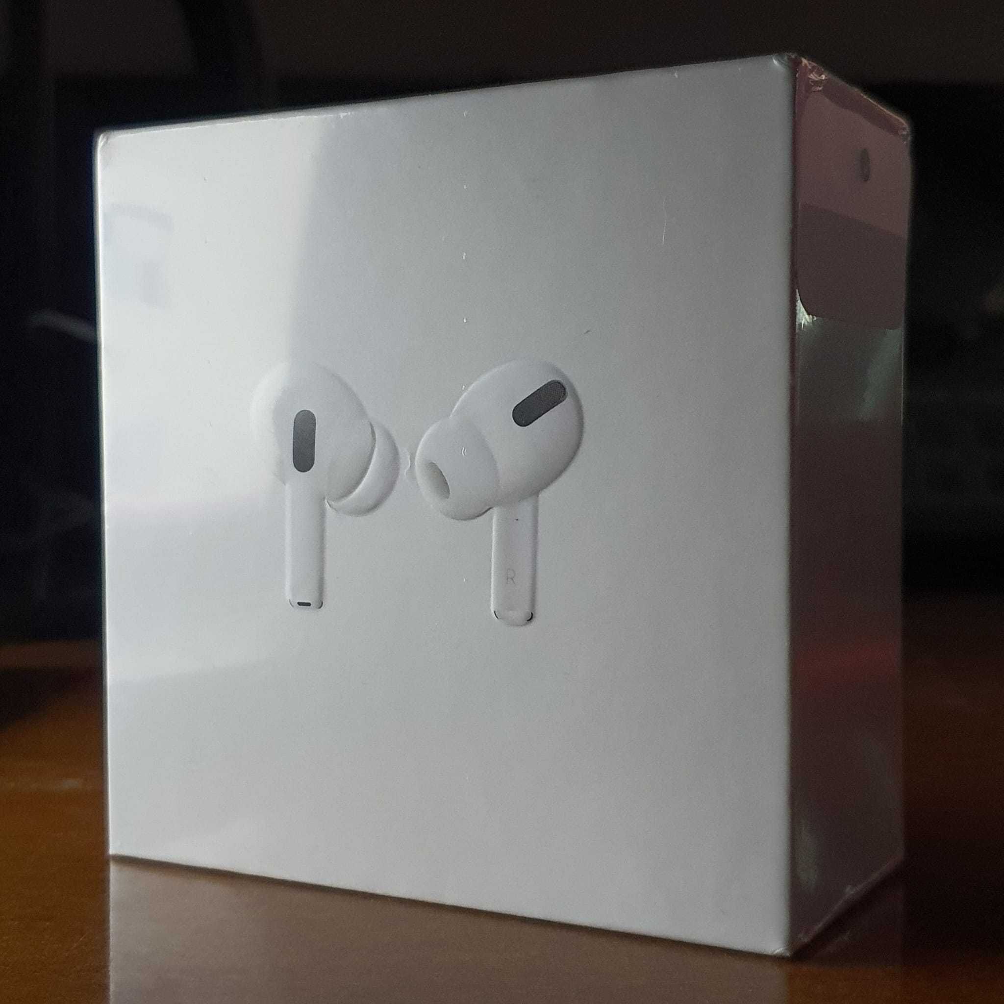 AirPods Pro - Full Box