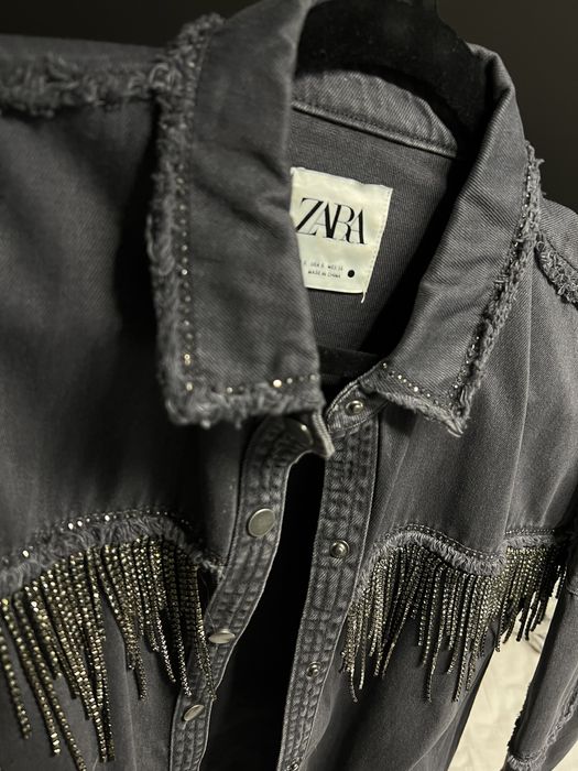 Jacheta gri de blug, cu strasuri ZARA
