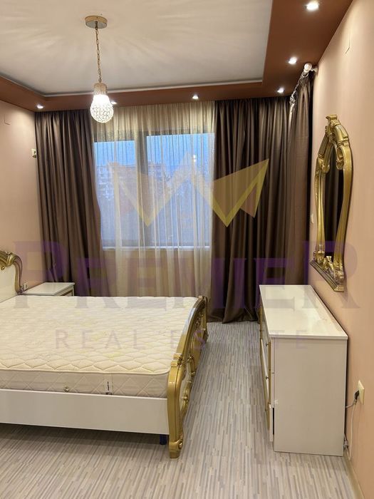 Дава се под наем Тристаен апартамент в Варна, Автогара - 115 кв.м за 867 € - Снимка #5