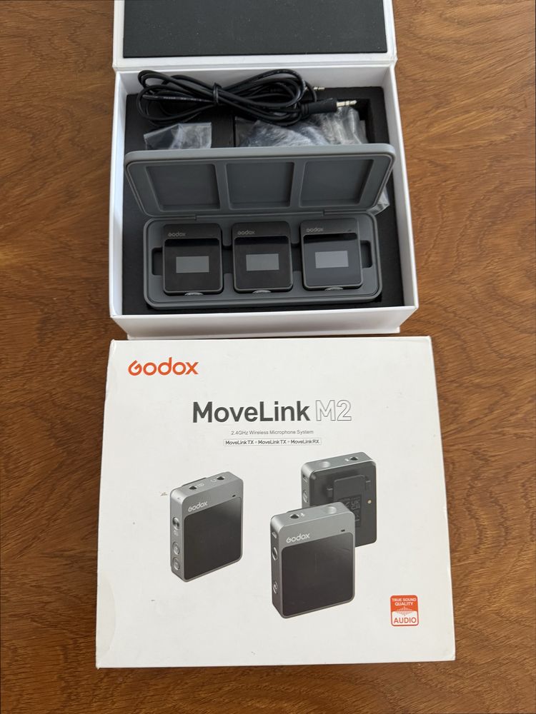 Sistem de microfon wireless digital compact Godox MoveLink M2
