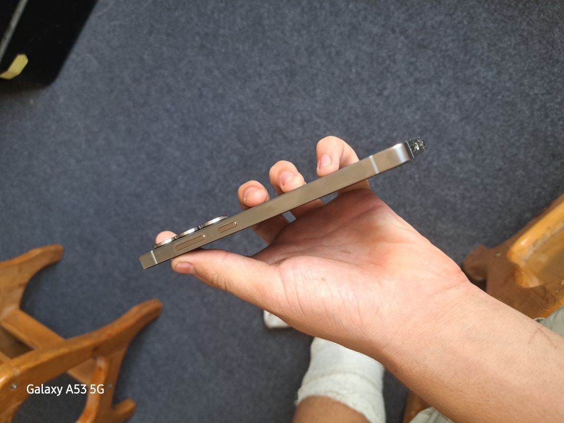 Sasmsung S 25 ultra 12/256 karofka dak bor 1 yil kafolat bor