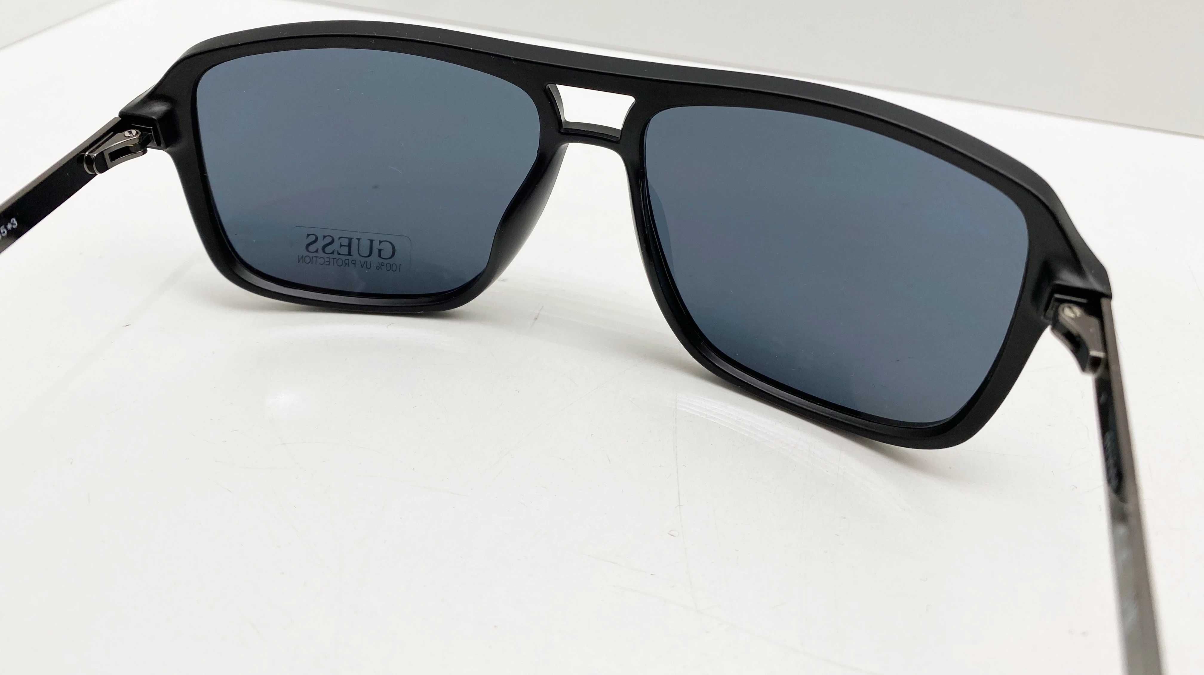 Мъжки слънчеви очила GUESS Aviator -49%