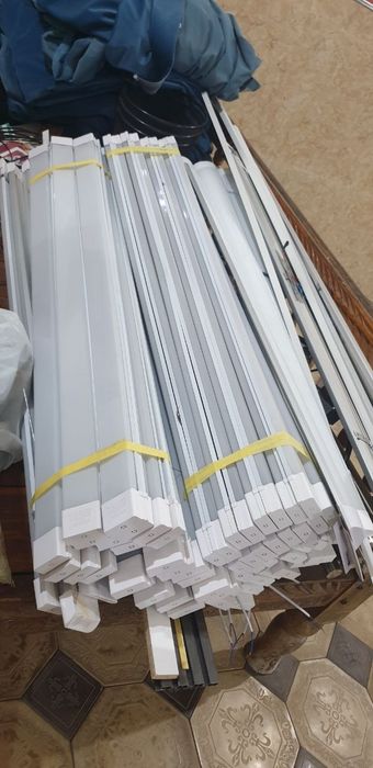 Parta loft, silvia stul, doska, proyektor, doska admin stoli lampochka