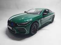 Macheta BMW M8 scara 1.24 Verde