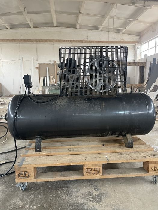 Vand Compresor Fiac 11 bar de 200 de litri