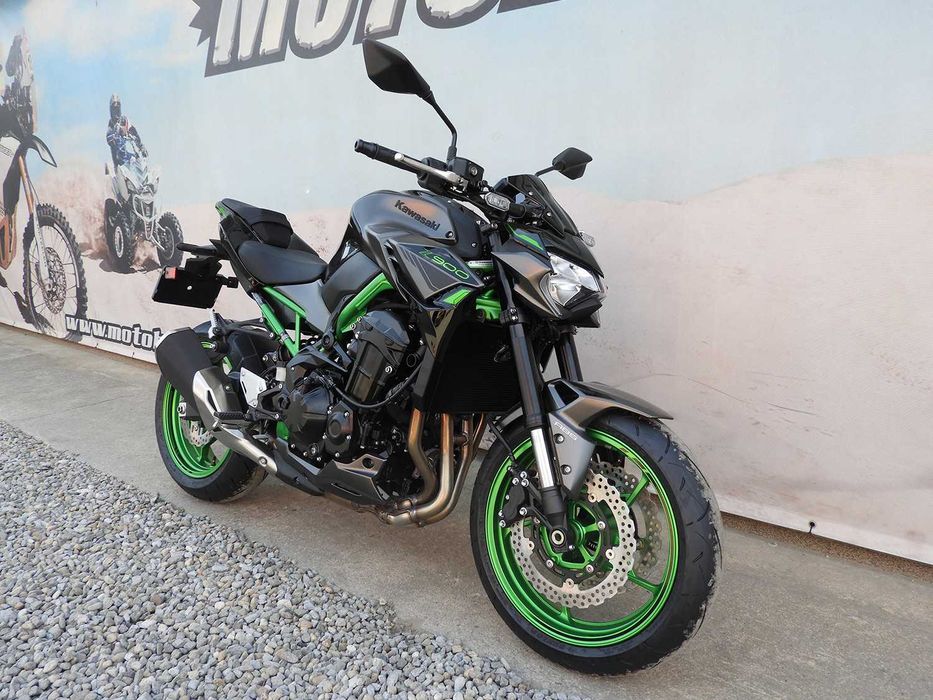 Lichidare Motocicleta Kawasaki Z900 2024 | Rate | Leasing