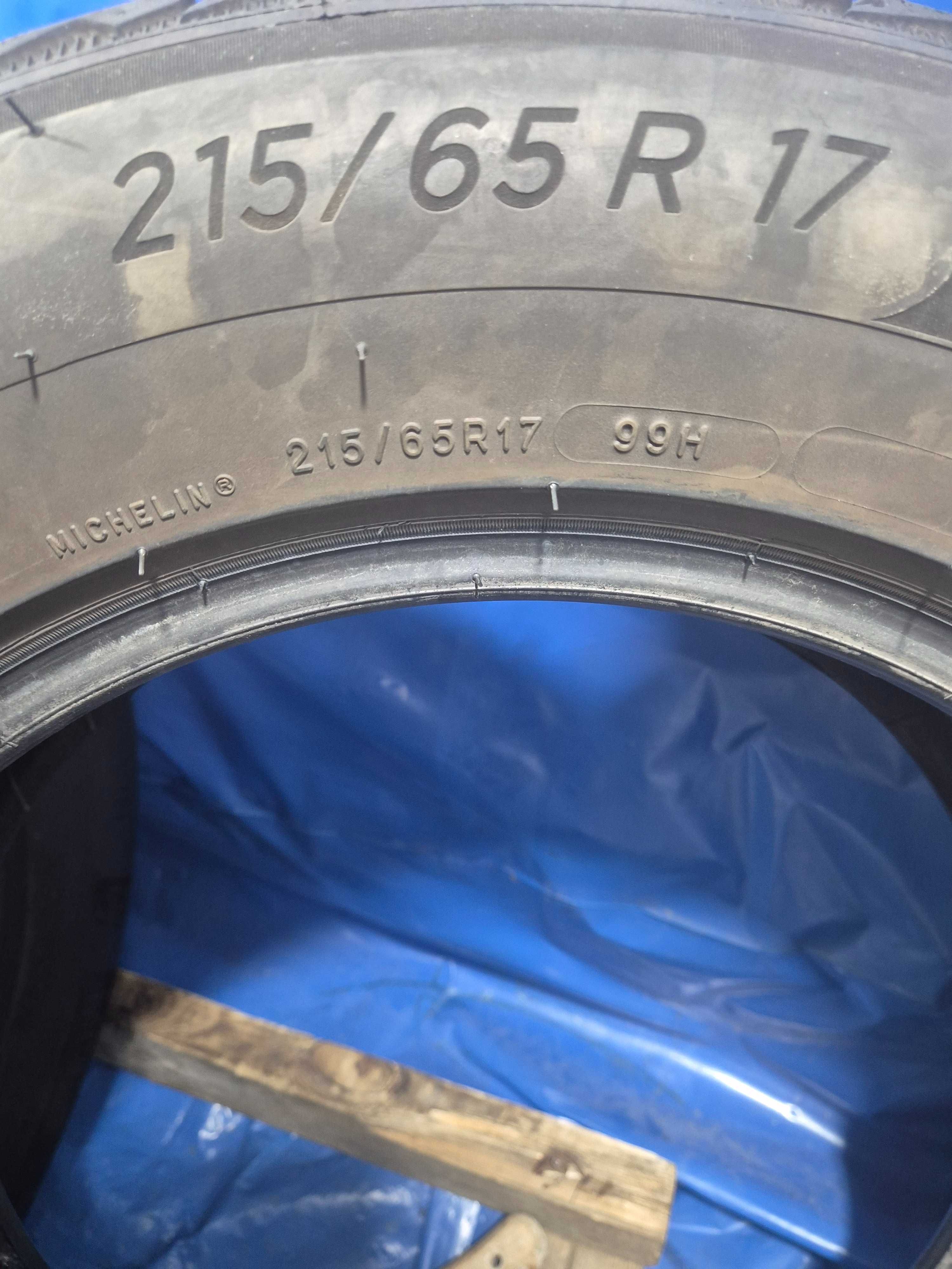 215/65/17 99h Michelin