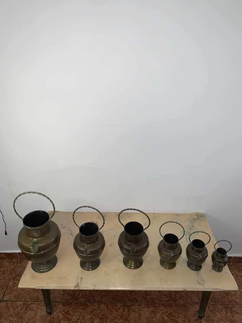 Set carafe sase buc din cupru cu ornament si maner din bronz
