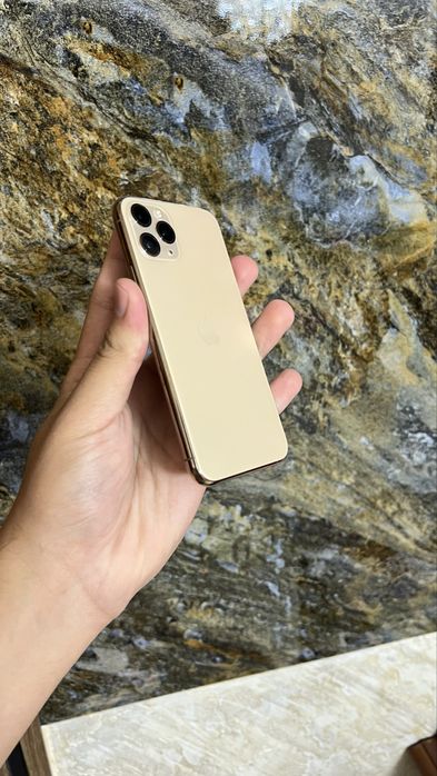 Iphone 11 pro gold qurt