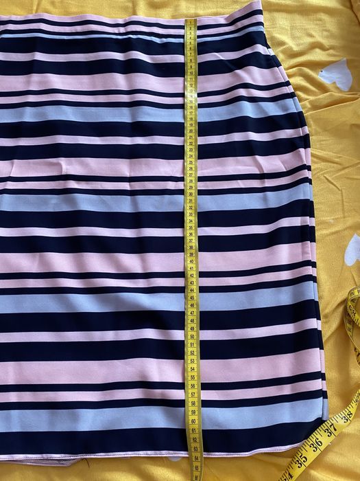 Compleu ,fusta +tricou