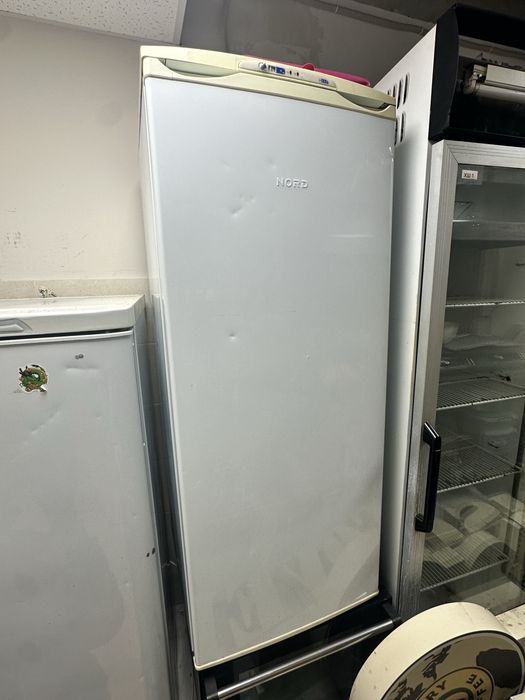 Морозильный шкаф