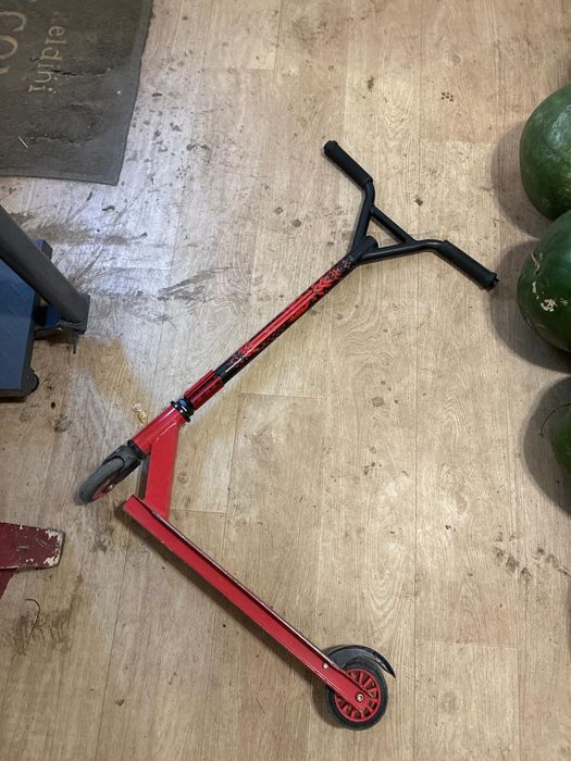 Продам самокат цена 5к