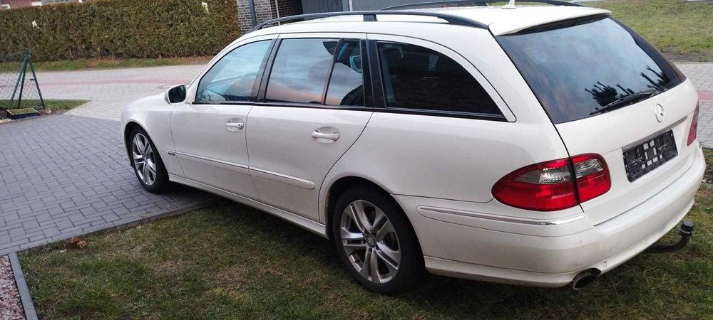 Mercedes Benz  E clasa W 211  2009