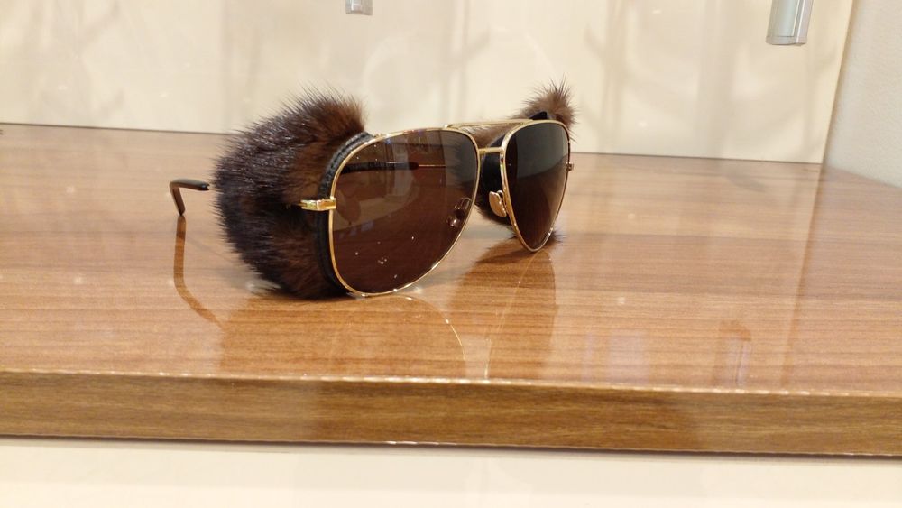 Слънчеви очила Ive Saint Lauraent