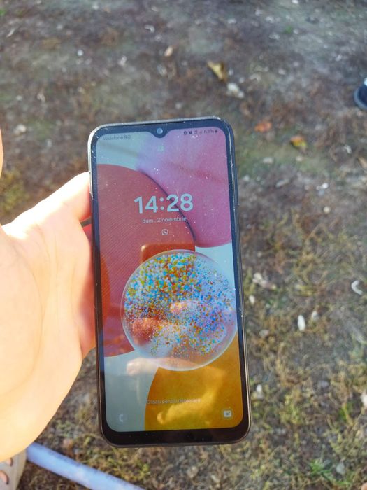 Vând samsung galaxi a 14