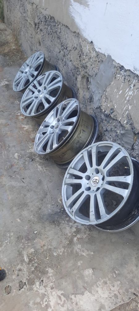 Продам диски r17